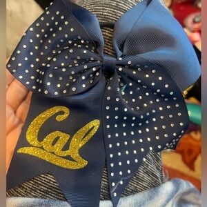 🎄 U,C. Berkeley ”Cal” Hair Bow 🎅